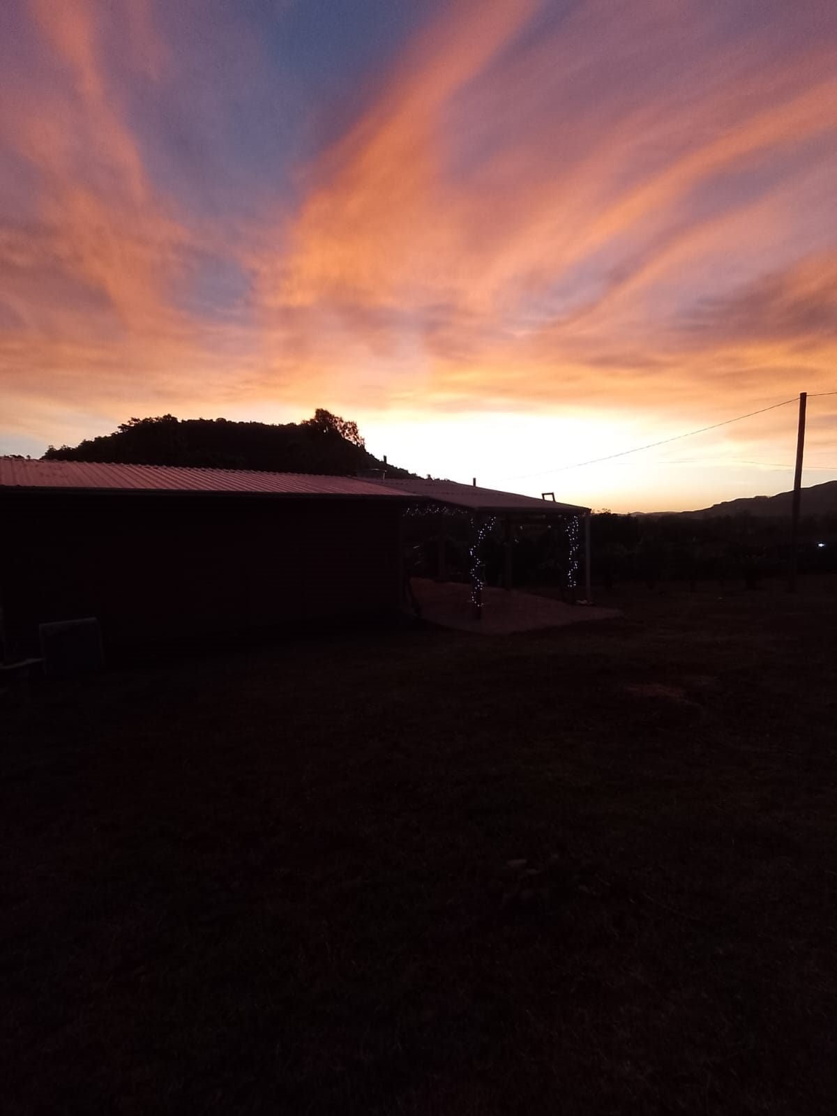 Pôr do sol na casa nova